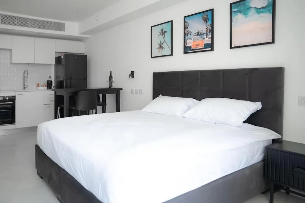 סטודיו בריזת ים- Sea Breeze Studio- Sea Side Apartment Eilat